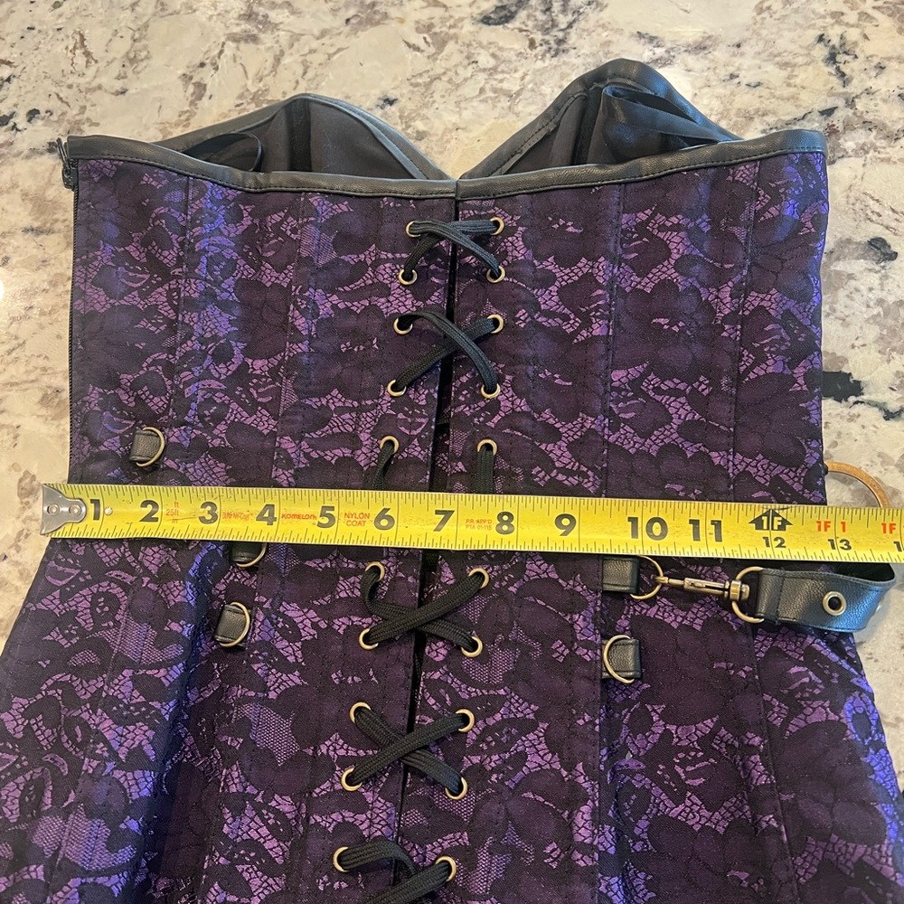 NWT Charmian corset. Size Medium. Adjustable - Picture 9 of 9